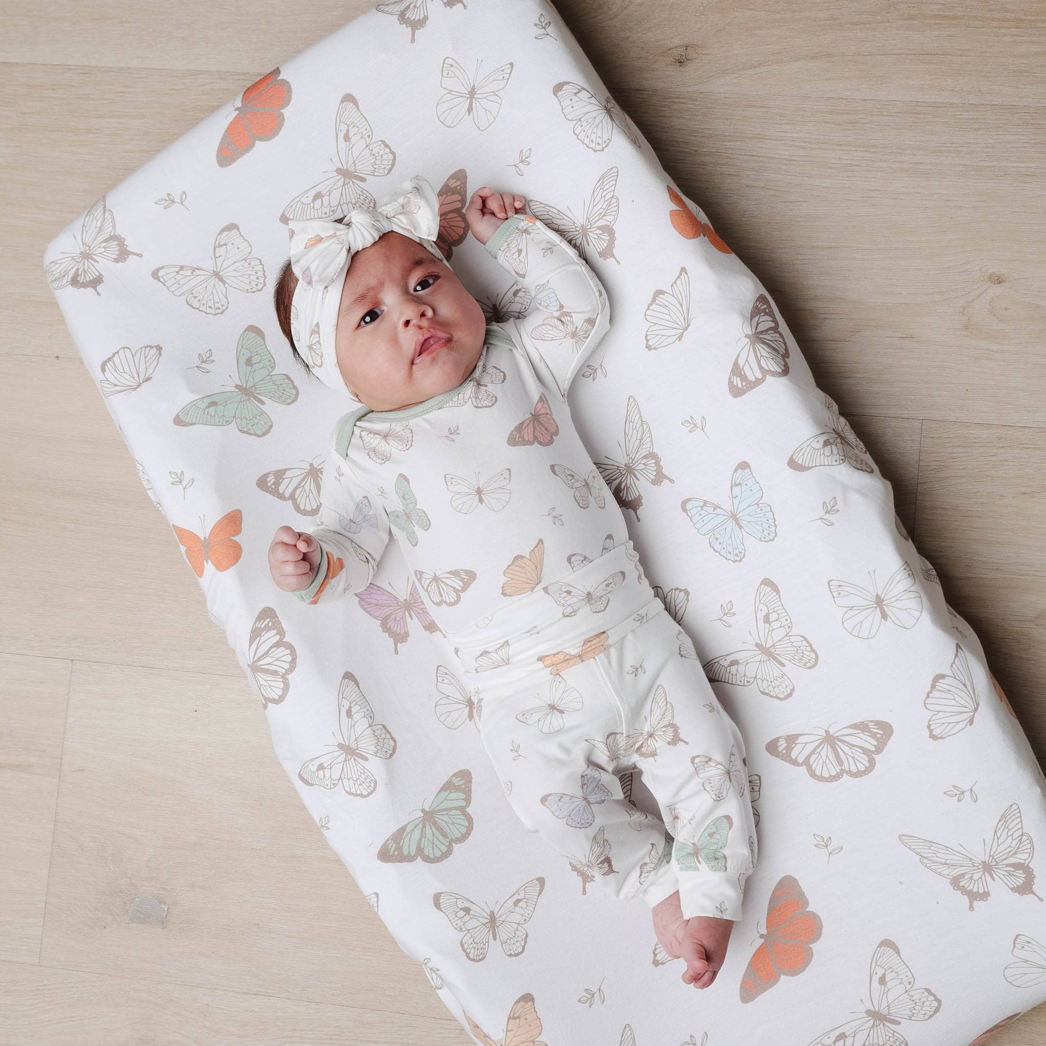 Copper Pearl - Wholesale Bodysuit (Non-Footed) - Baby - Long Sleeve Bodysuit - Luna4