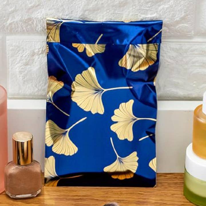 Flexibele geschenkverpakking met zelfklevende Gingko on Blue voor wholesale door Packaging Decor