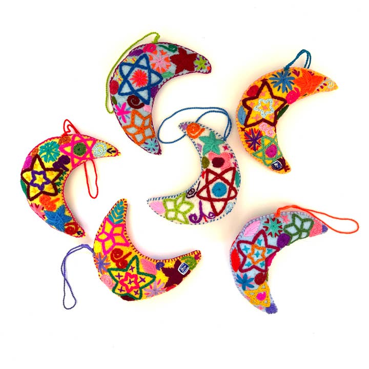 Abrazo Style - Wholesale Ornament Set - Crescent Moon Ornaments1