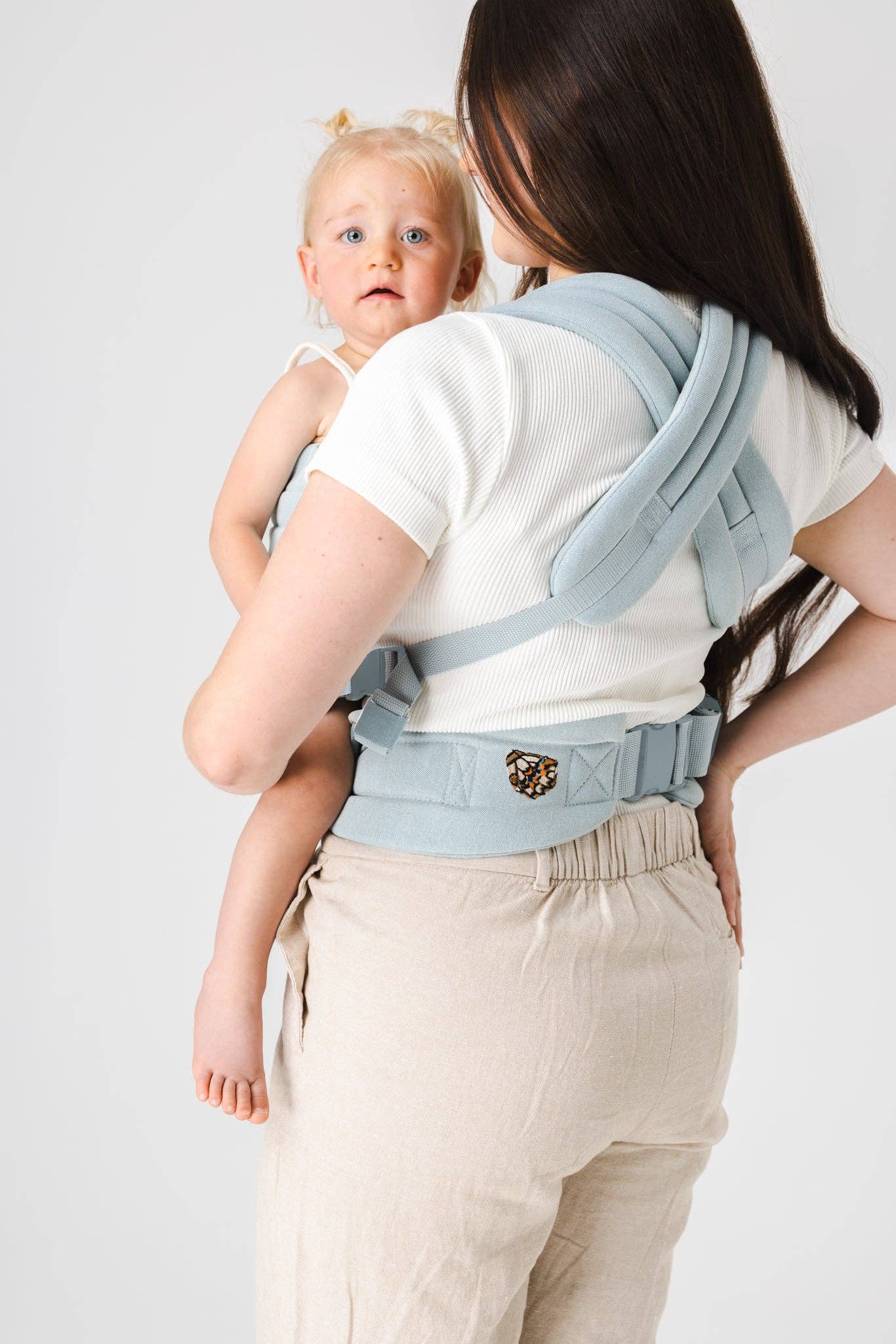 Mabē Baby Carriers - Wholesale Baby Carrier - The Monarch Carrier - Dream Wash Denim3