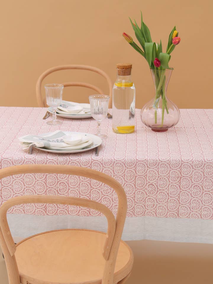 Handblockbedruckte Tischdecke 160 x 270 Muschel Roza für den Großhandel von Rozablue