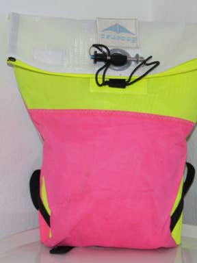 Rucksack - Zentralbölzchen - der kleine Rucki 004 für den Großhandel von Deltabags