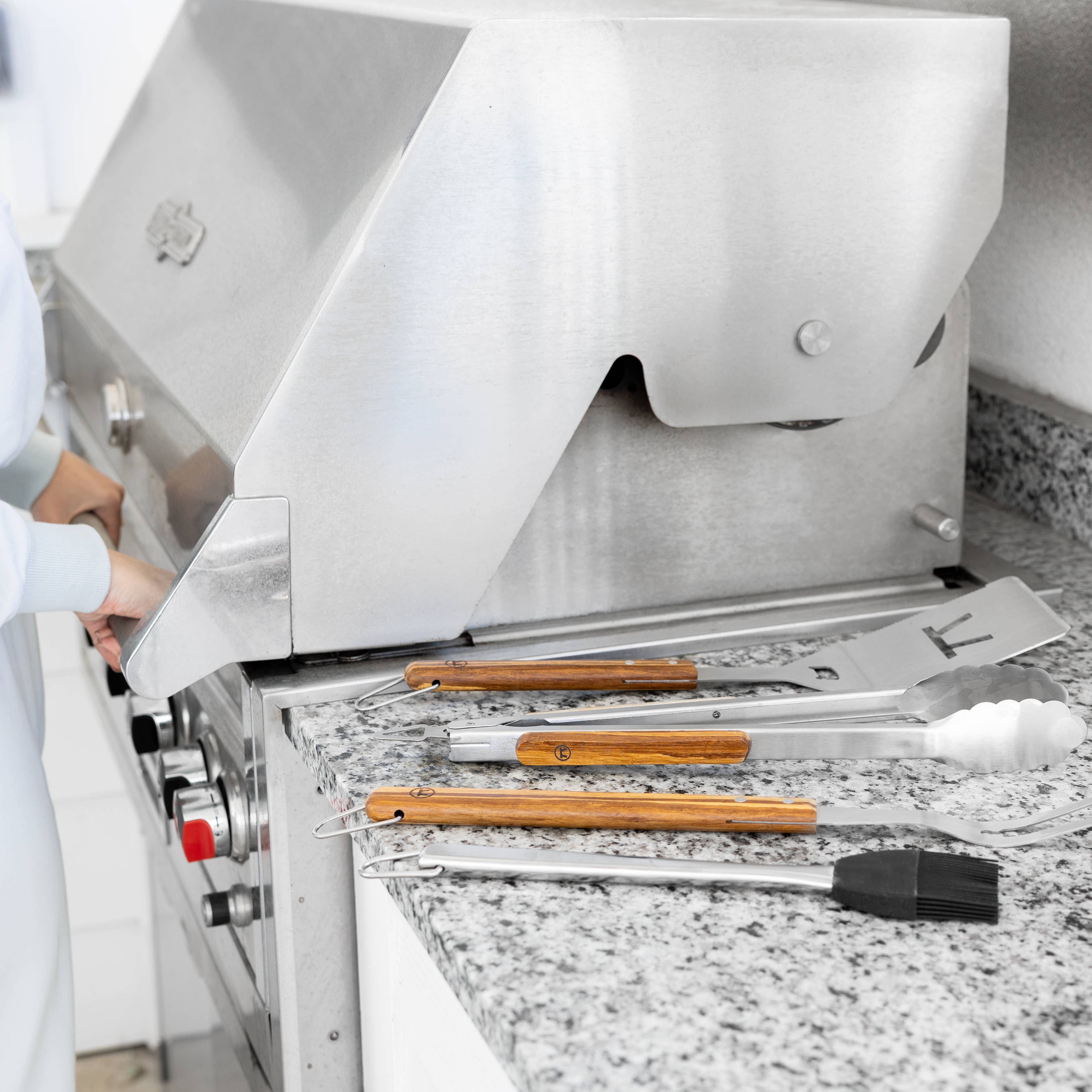 Fox Run Brands - Wholesale Outdoor Grill Tools - Outset Grande Stainless Steel Grill Tool Set, Verde1