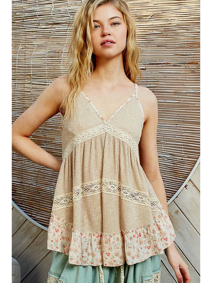 Pol Clothing - Wholesale Tunic - Women's - V-neck sleeveless floral print contrast tunic top SALE