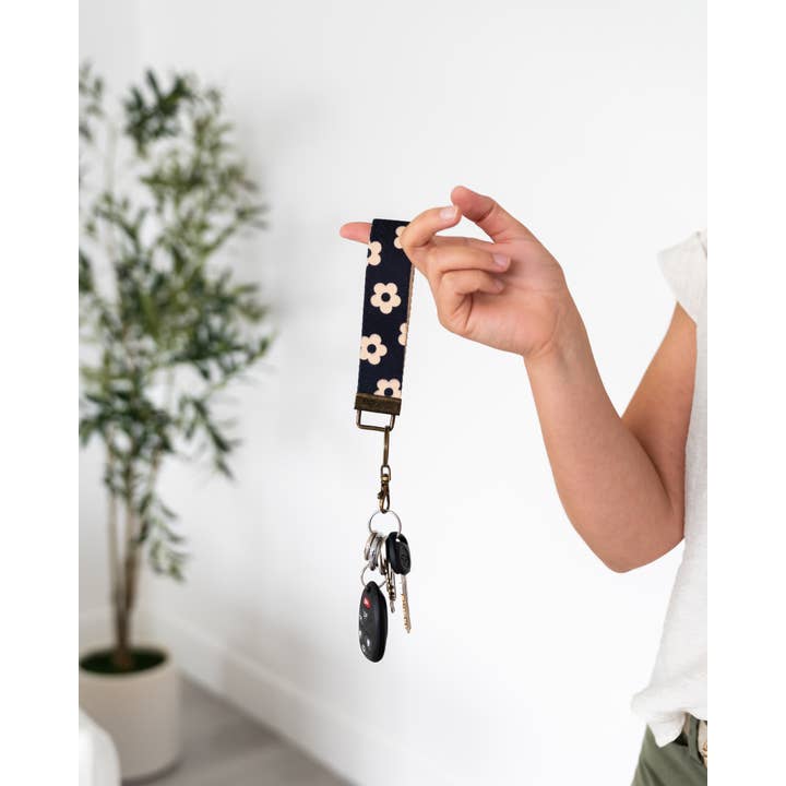 Frederick Family Co. - Wholesale Lanyard - Unisex - Canvas Wristlet Lanyard Keychain - Car Key Fob Holder10