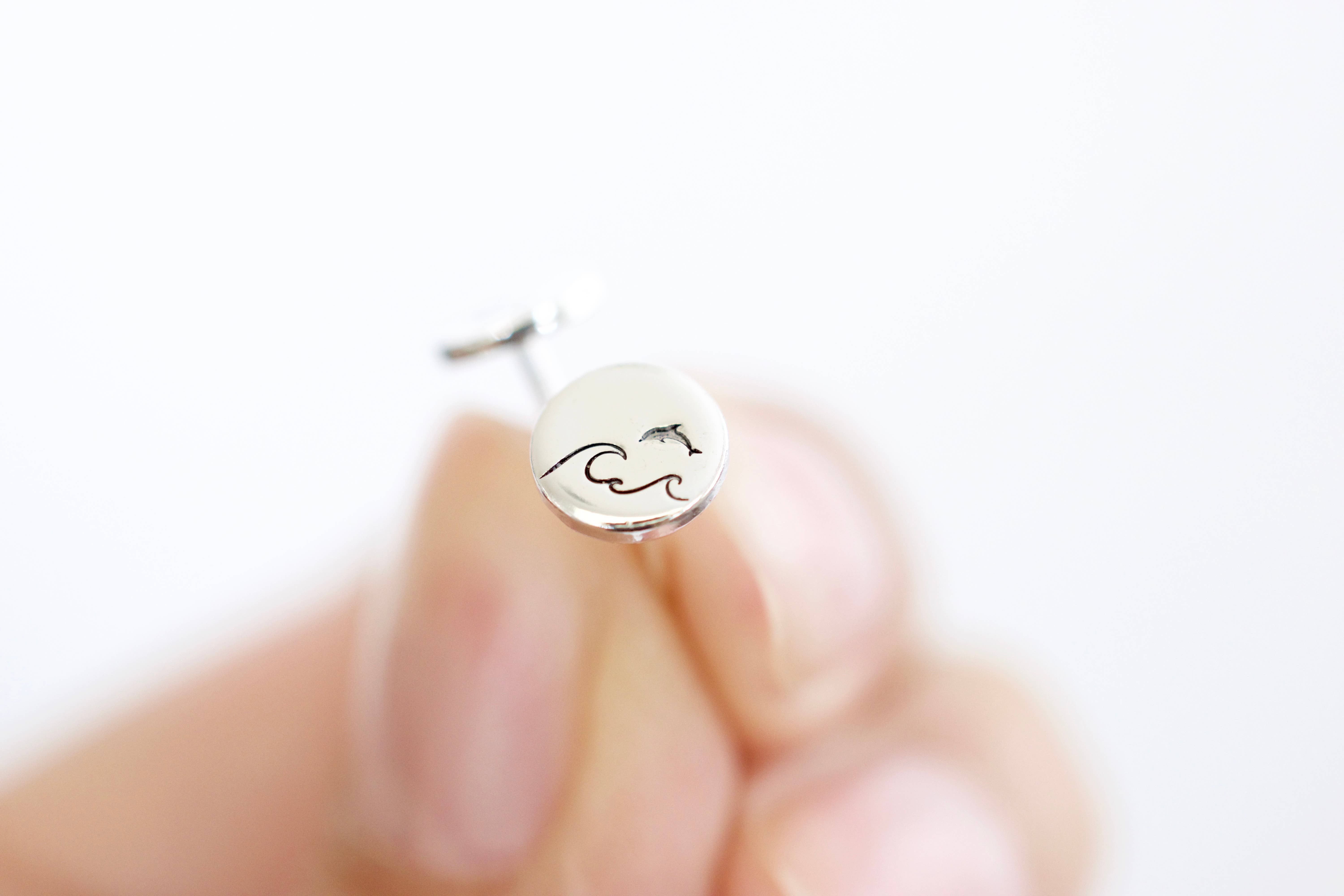 Tesoro Jewelry - Wholesale Stud/Post Earrings - Dolphin Earrings0