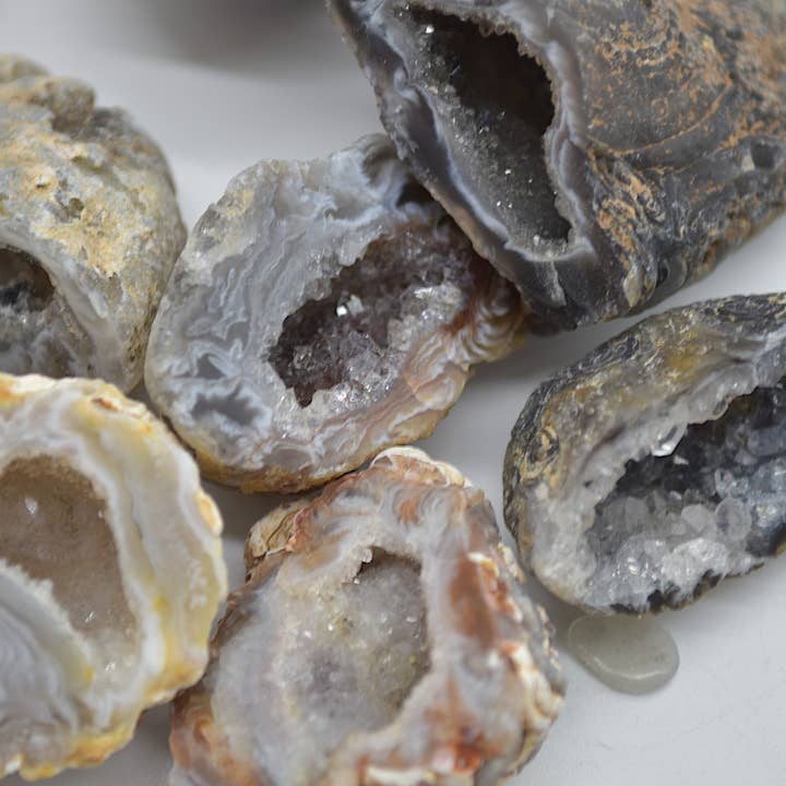 Calder Crystals - Wholesale Spiritual Stone/Crystal - Mini Druzy Agate Geode Crystal Geodes - 5 Count3