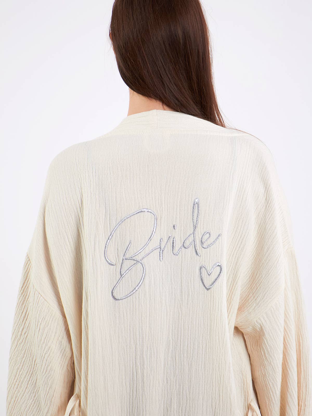 Yaz Concepts – Großhandel Kimono – Damen – Weißer Kimono-Bademantel mit Braut-Schriftzug für die Brautparty10