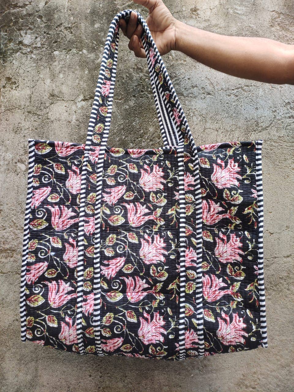 Meghcraft - Wholesale Tote Bag - Women's - Floral Cotton Quilted Block Print Tote Bag-Beach Bag totes8