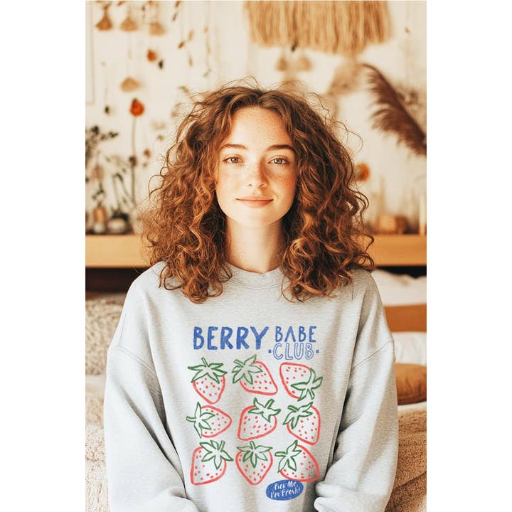 SWEATSHIRTS GRAPHIQUES BERRY BABE CLUB pour la vente par Illustrated Society