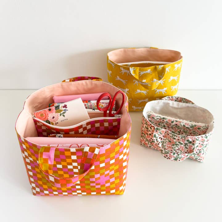 Lou Orth Designs - Wholesale Craft Sewing Kit - Zip, Divide it! Basket pattern3