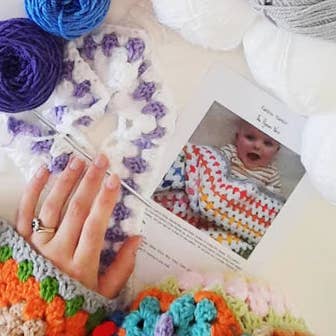 The Pigeon's Nest - Vendita all'ingrosso Attrezzi per lavoro a maglia/uncinetto - Schema per Coperta Arcobaleno Stampata all'Uncinetto | Uncinetto Classico0