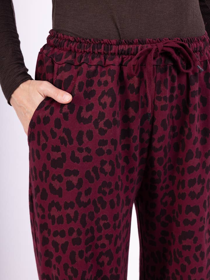 Pépouz' Paris - Wholesale Pants - Women's - Fluid and comfortable leopard print pants PPN256118