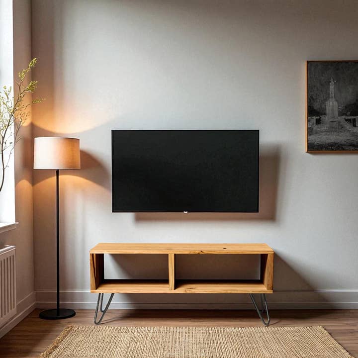 HIRA TV-möbel i massivt trä. Finish "O A K". för wholesale av Raw Wood