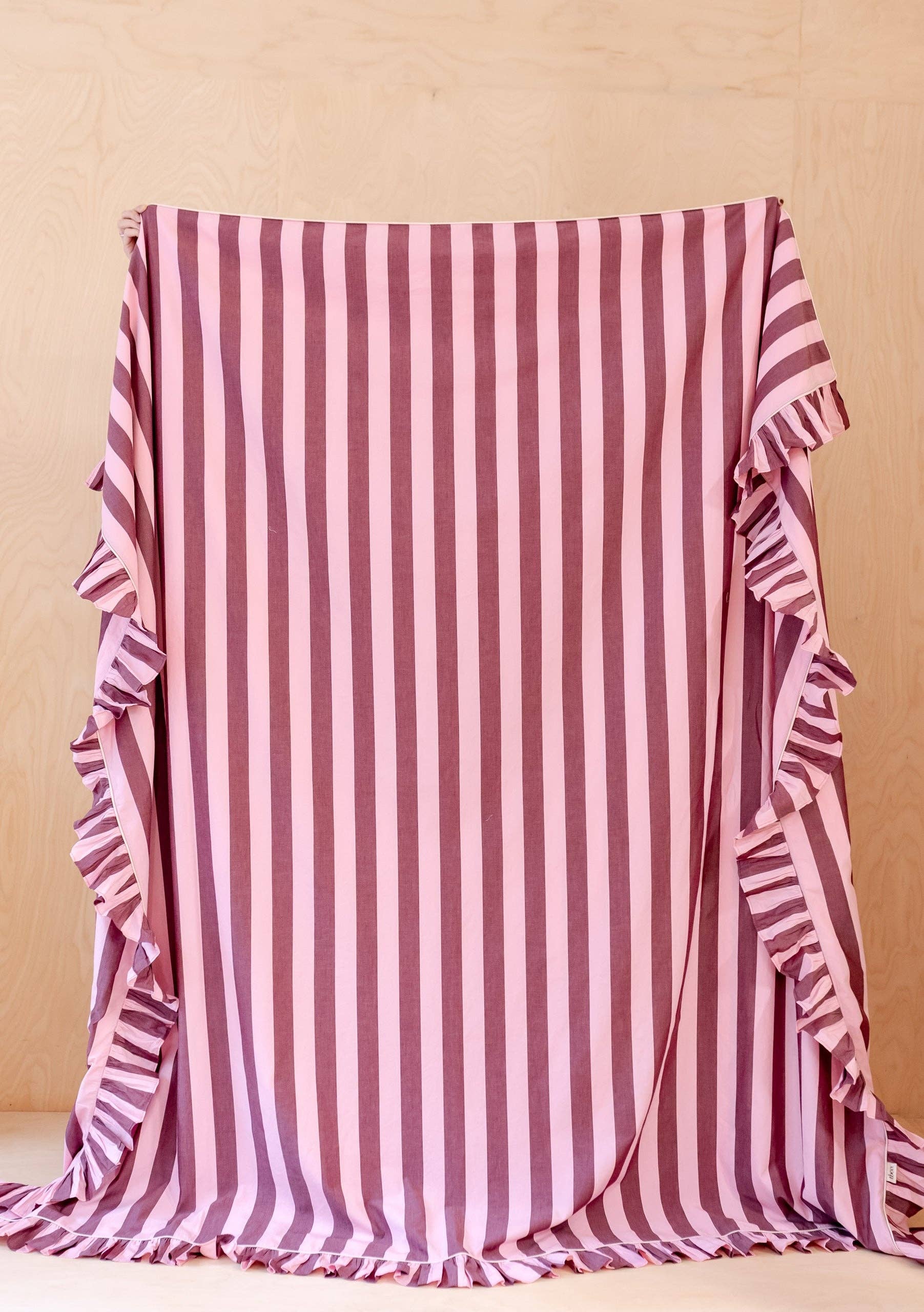 TBCo - Wholesale Bedding Set - Cotton Duvet Cover & Pillowcases Set in Pink & Burgundy Stripe4
