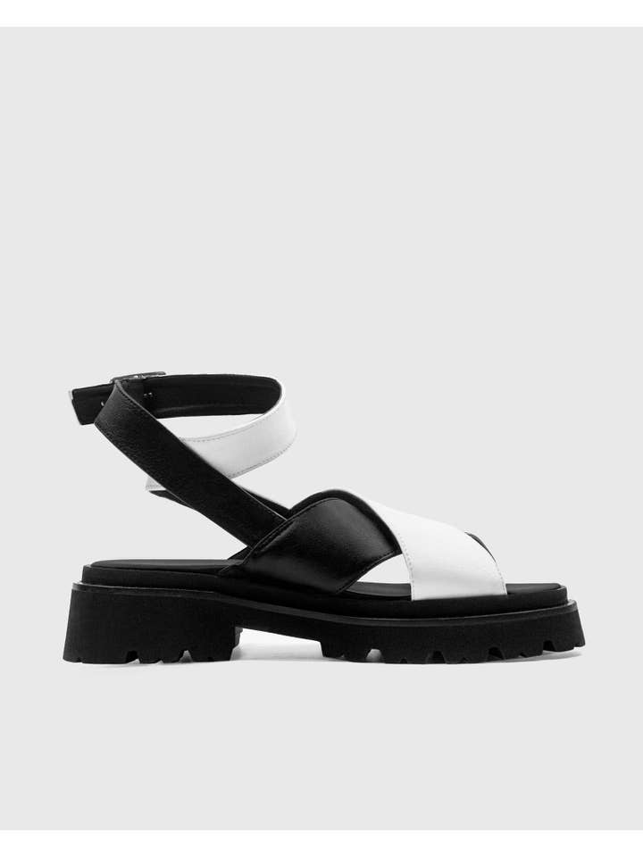 Bohema Clothing - Wholesale Sandals - Women's - Medley Sandals Made of Cactus Leather Dessertoā®