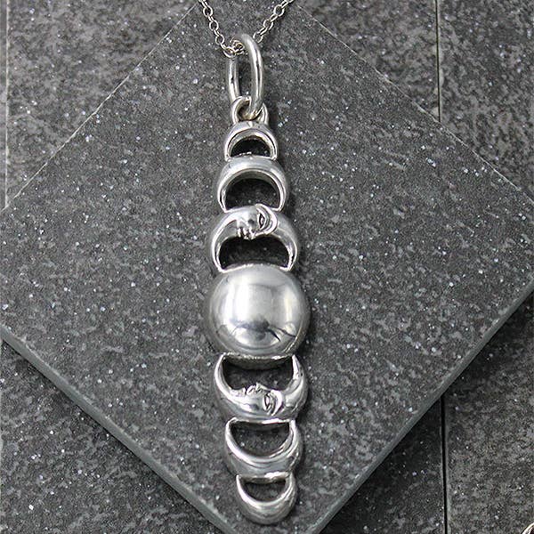 Pendentif en argent sterling avec phases de la lune, 2 tailles et boucles d'oreilles pour la vente par Goddess Design Studio