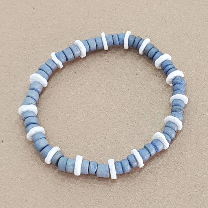 Snäckarmband med 5 mm träpärlor SB-2012 för wholesale av Gloria-Maris