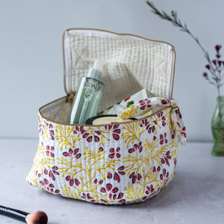 NEW JASMINE cosmetic case for wholesale by Constance & Denny