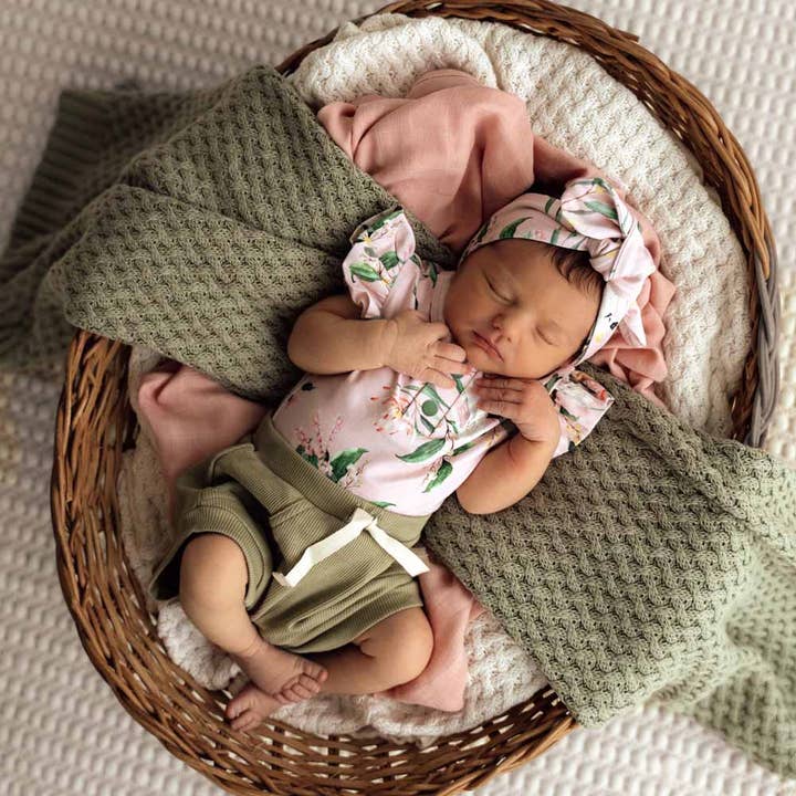 Snuggle Hunny - Wholesale Bodysuit (non-footed) – Baby - Cockatoo Short Sleeve Organic Bodysuit with Frill6