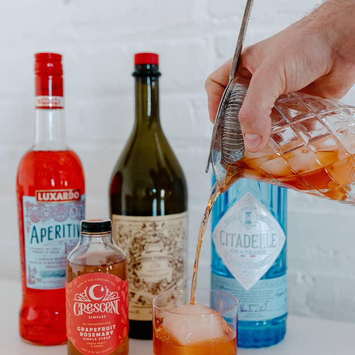 Crescent Simples - Wholesale Cocktail Mix/Syrup - Grapefruit Rosemary Simple Syrup2