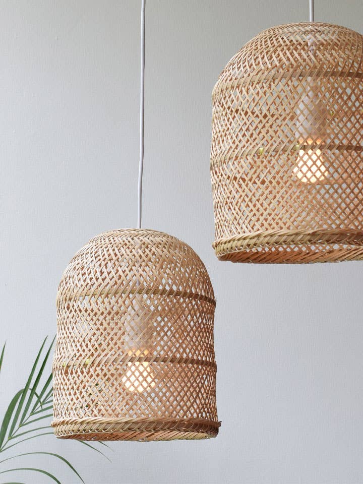 Handgeweven bamboe hanglampenkappen voor wholesale door Lanna Passa