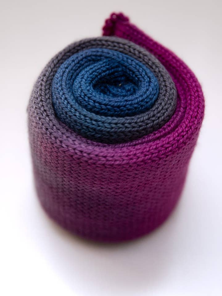 Écheveau de laine à chaussettes / Andromède pour la vente par SweetGeorgia Yarns Inc.