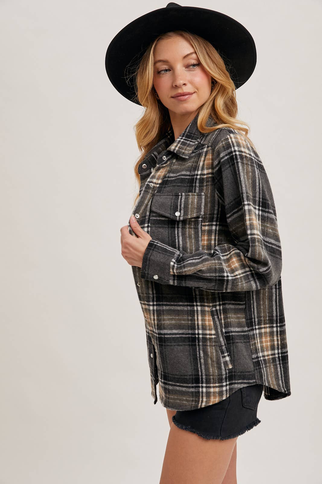Bluivy - Wholesale Shirt Jacket/Shacket - Women's - BUTTON DOWN PLAID SHACKET4