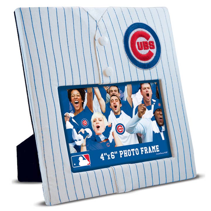 Masterpieces Puzzles - Wholesale Picture Frame - Chicago Cubs Uniformed Frame