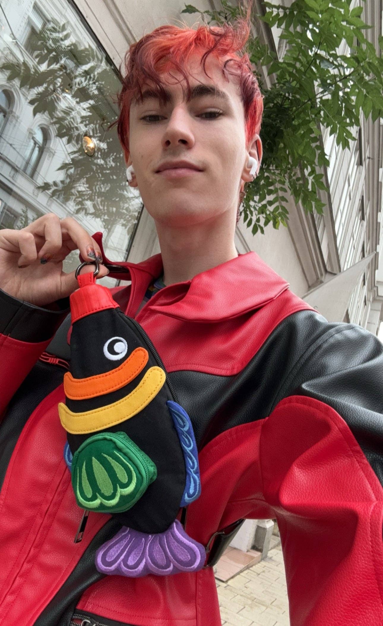 Kabujiro – Engroshandel Crossbodytaske – unisex – Rainbow Soy Sauce Fish crossbody-taske1