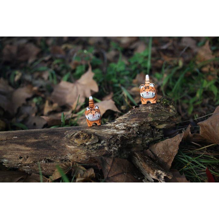 Gohobi - Wholesale Decorative Figurine - Gohobi Hand crafted wooden Tiger ornaments unique gift for h