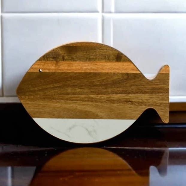 White Marble and Acacia Wood Fish Board for wholesale by Creative Gifts International Inc.