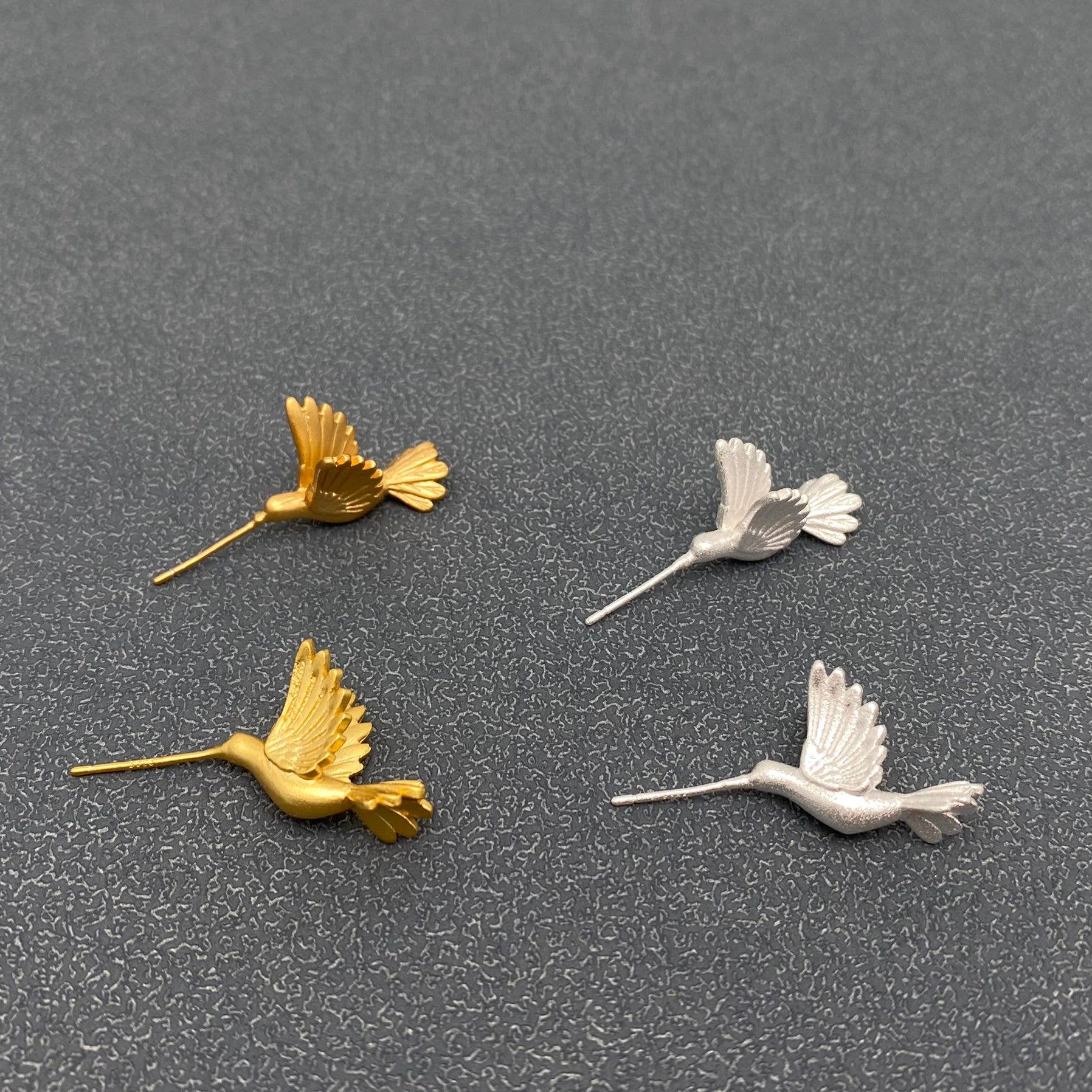 Mio Queena - Wholesale Stud/Post Earrings - 18K Gold Plated Hummingbird Ear Studs2