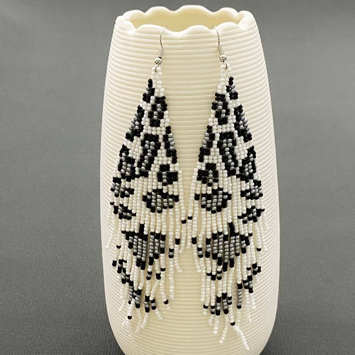 Mio Queena - Vendita all'ingrosso Orecchini con nappe - Orecchini con frange di perline a stampa leopardata - SB1