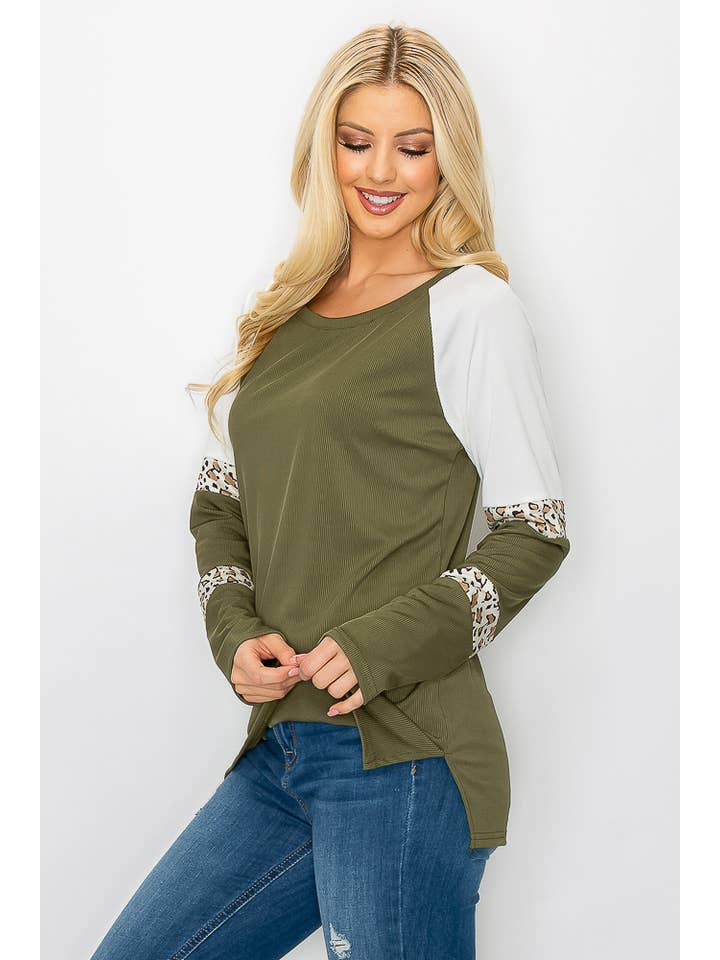 ePretty - Wholesale Tunic - Women's - G4-TP2153 Ribbed Leopard Color Block Long Sleeve Top2