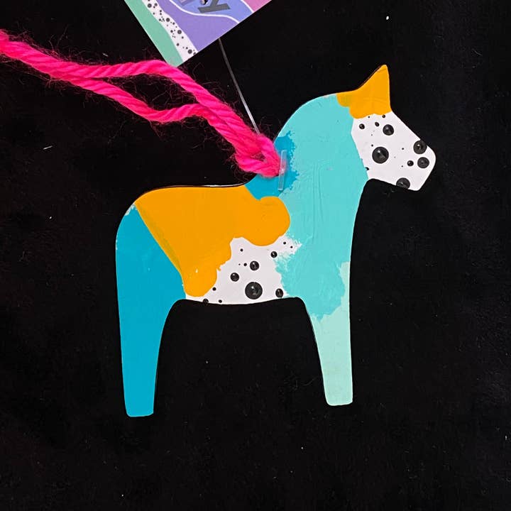 Ornement Cheval Dala Bleu Abstrait Moderne Suédois Norvégien pour la vente par Artifacts of Joy