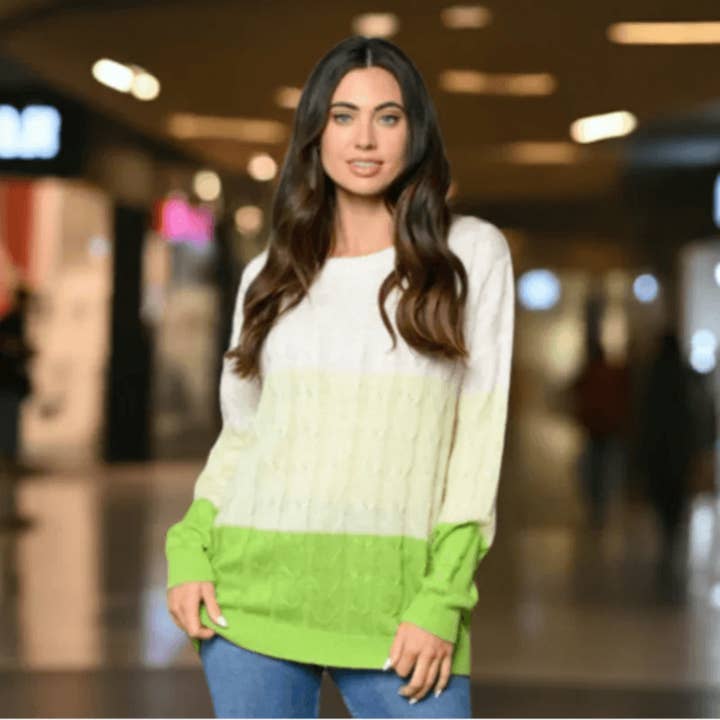 Chandail doux femme pour la vente par C'est Elle