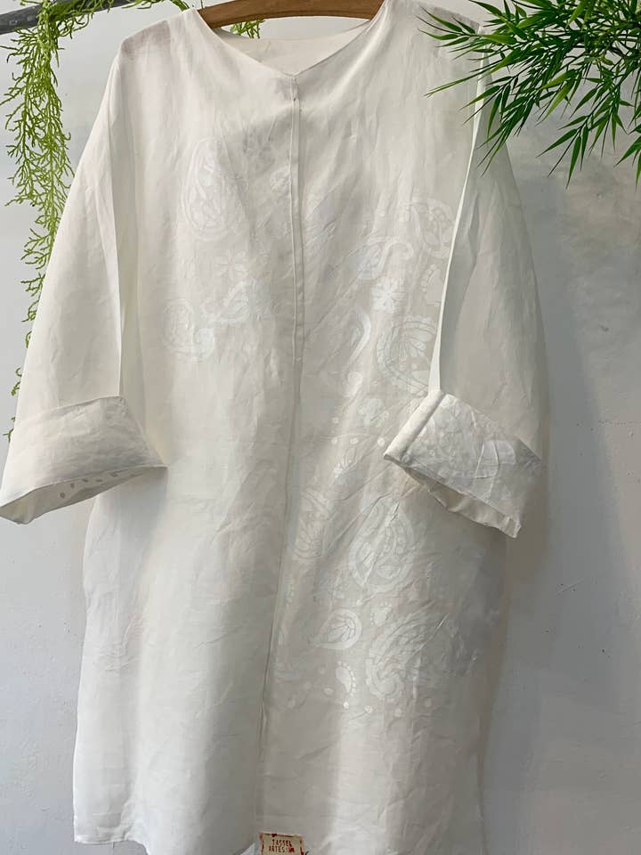 Tasselartesana - Vente Caftan – femme - Caftan méditerranéen en lin avec sérigraphie artisanale6