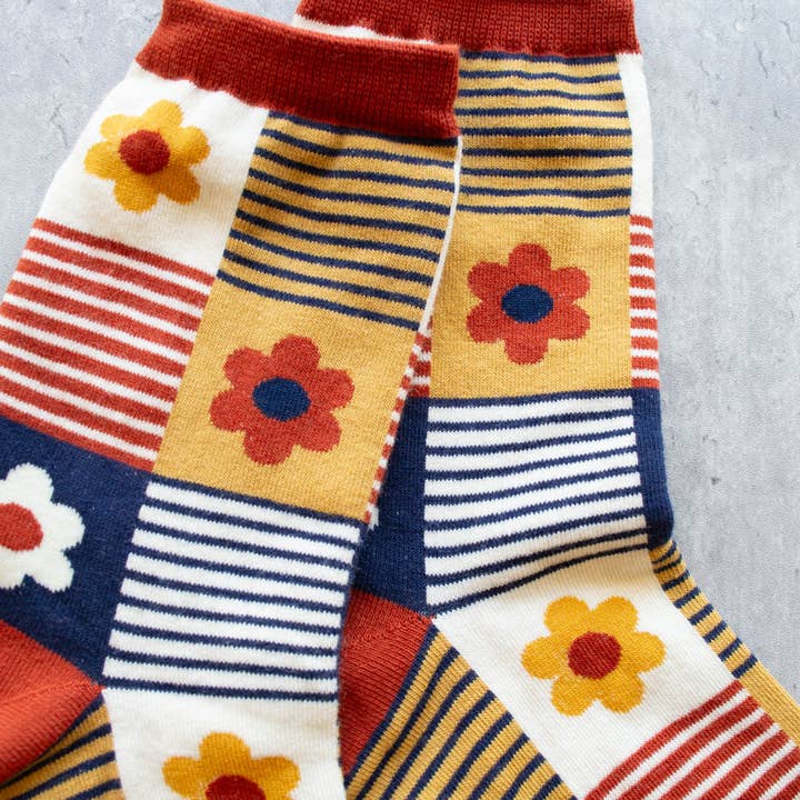 Tiepology - Wholesale Socks - Women's - Daisy Multi Striped Socks