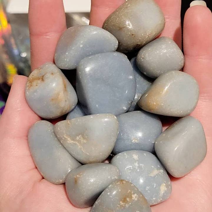 Angelite Tumble | Di provenienza etica per la vendita all'ingrosso da parte di The Pleiadian Altar