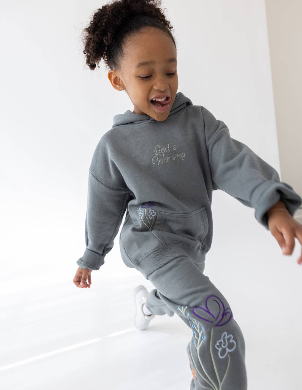 Elevated Faith - Wholesale Hoodie - Kids - God's Still Working Kids Hoodie1