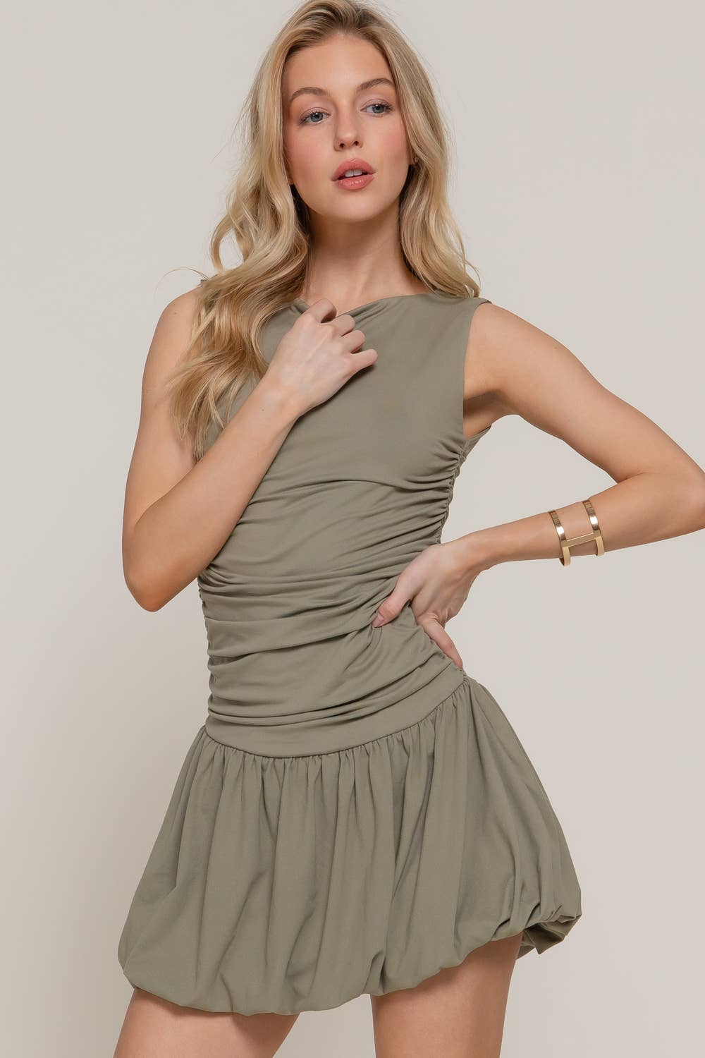 Active Basic | Active USA - Wholesale Dress - Women's - Sleeveless Boat Neck Voluminous Mini Dress10