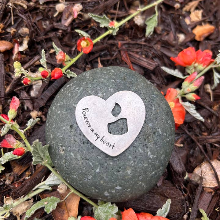 Whitney Howard Designs - Wholesale Outdoor Ornament/Decor - Rock Garden2