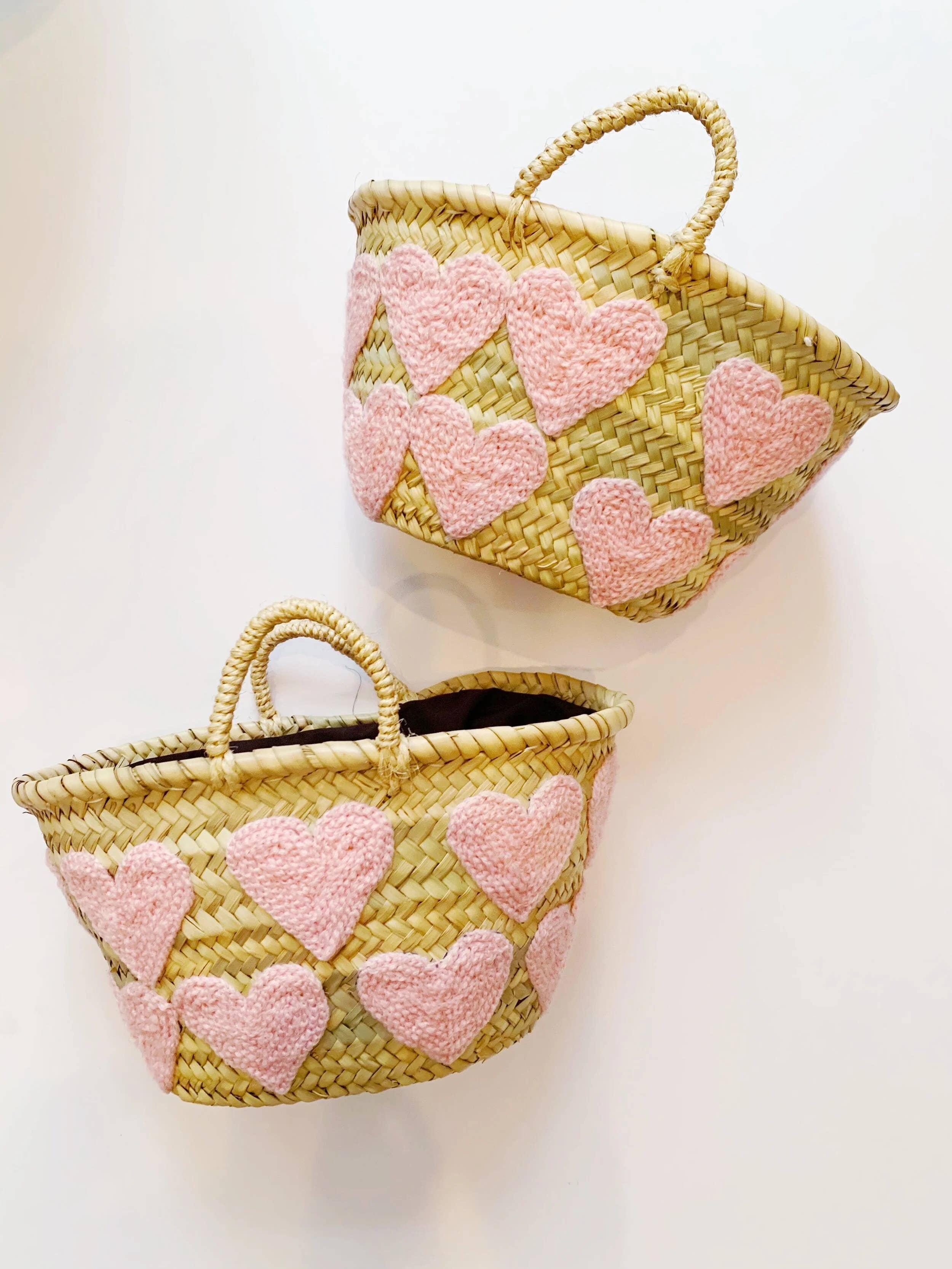 High crafty – wholesale Basket – Heart Basket – Hand-Embroidered Moroccan Straw Bag in Pink o2