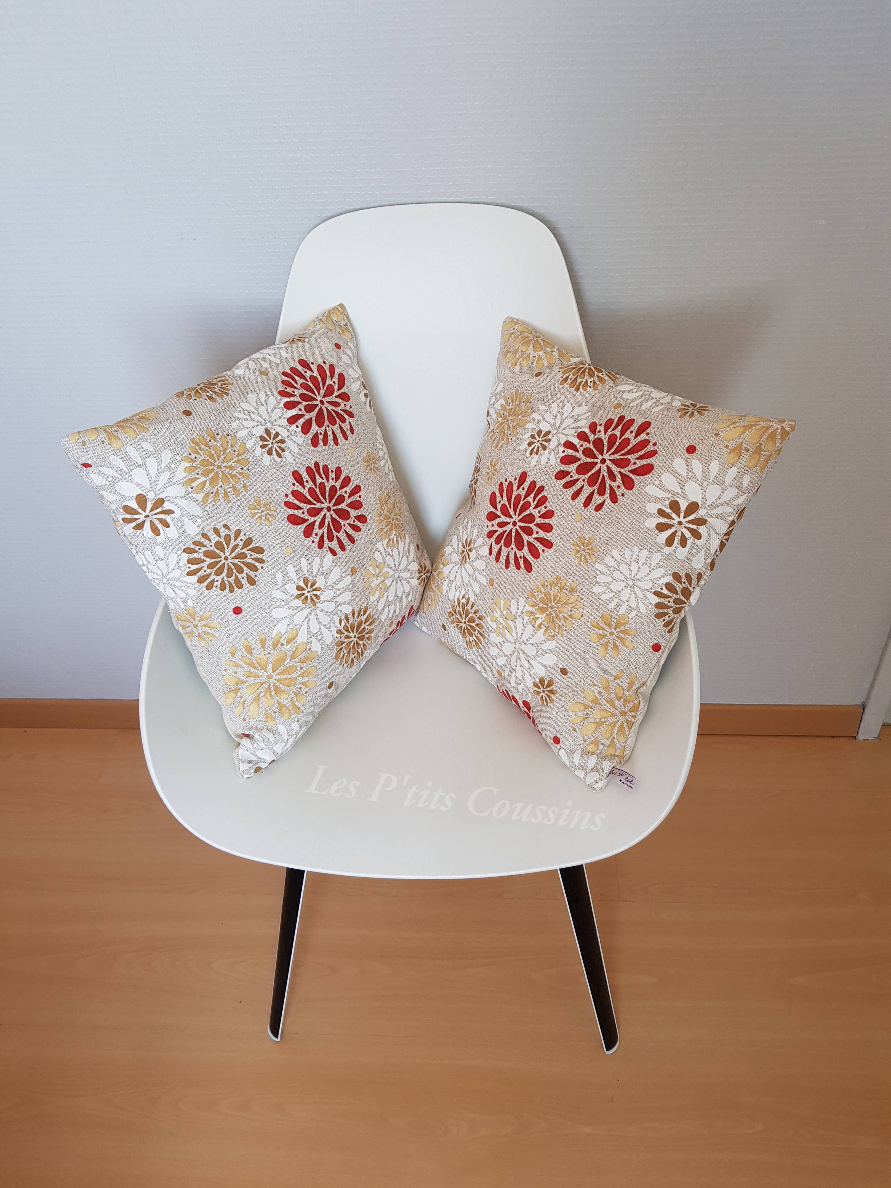 Les P'tits Coussins – wholesale Dekorativ kudde – Dekorativ kudde med rosetter och blommor5