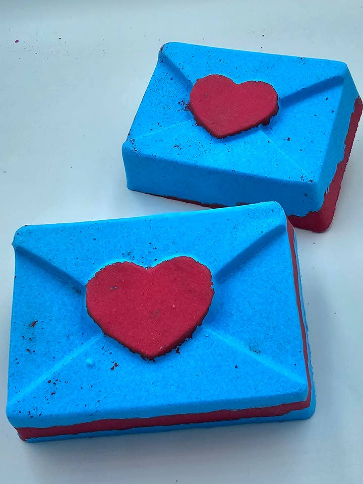 Love letter bath bombs Candy Floss for wholesale by Glamfizz