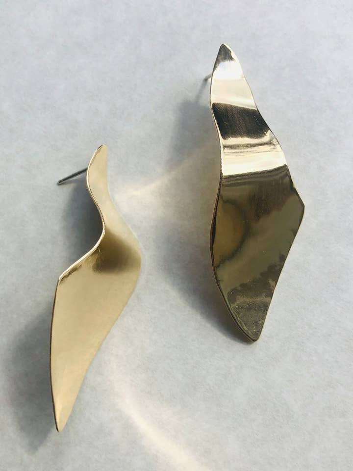 Boucles d'oreilles T pour la vente par Zelik