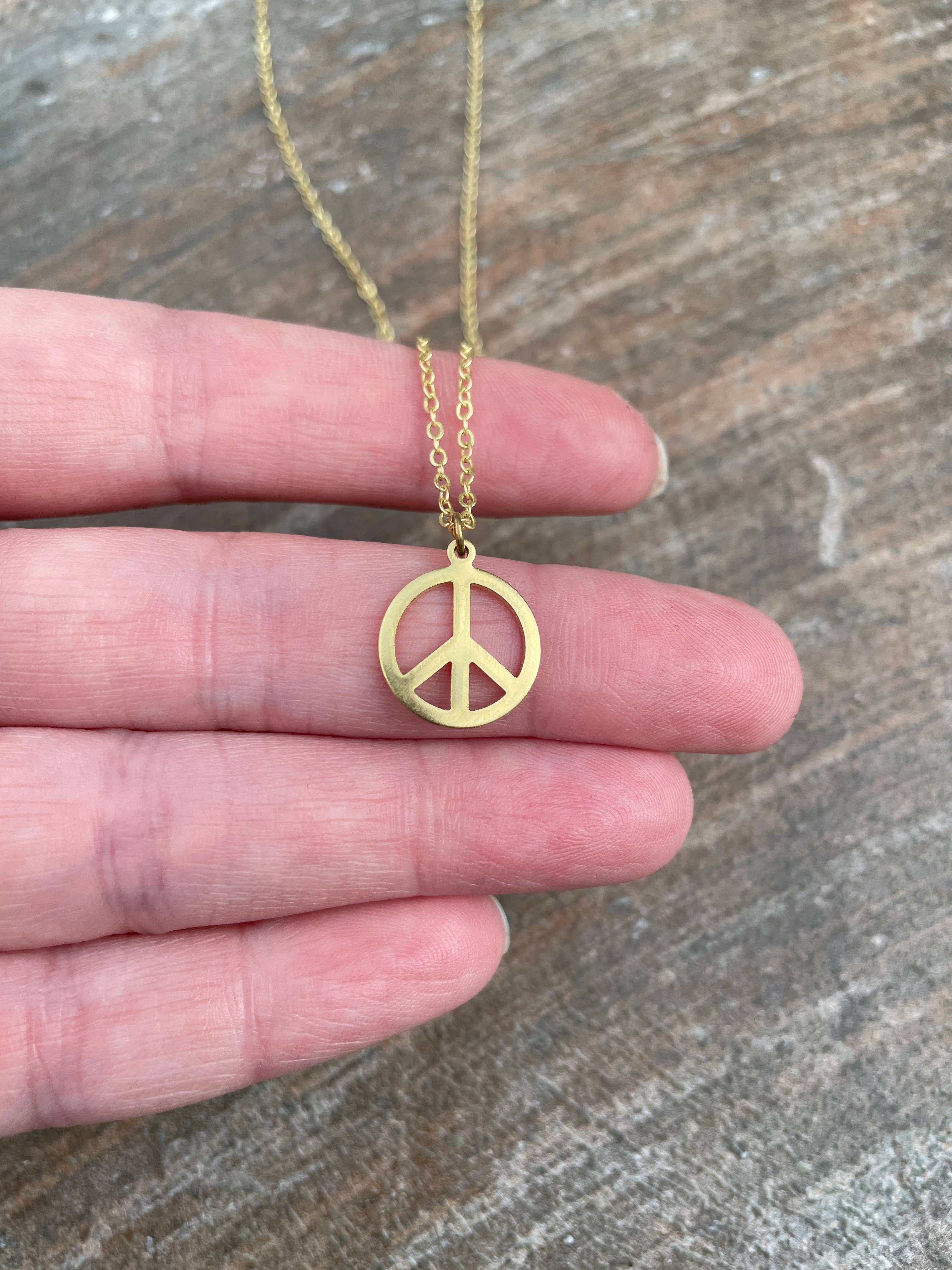 Red Shed Designs - Vente Colliers à pendentif - Collier bohème signe de paix en laiton - Gypsy Hippie Woodstock1