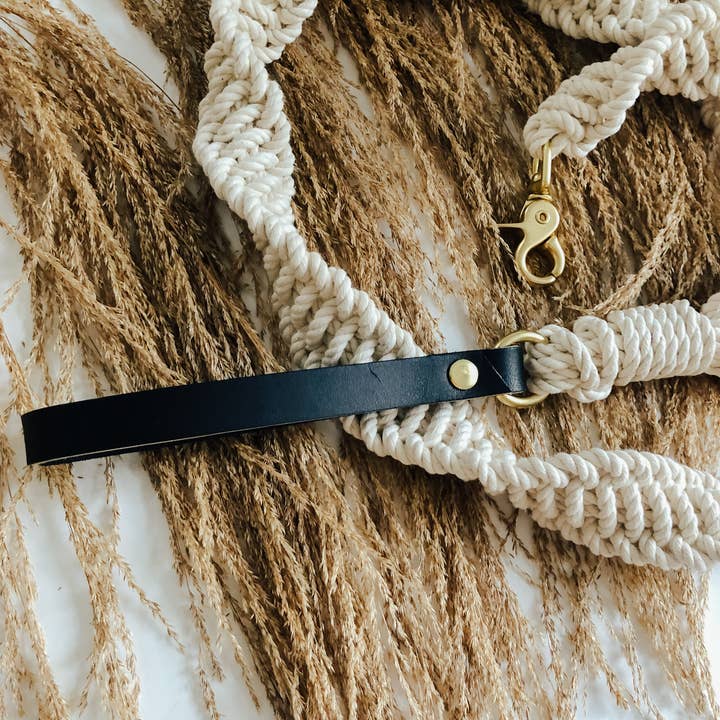 EMBER & IVORY - Vendita all'ingrosso Guinzaglio - Cani - Guinzaglio per Cani in Macramè con Manico in Pelle - Corda Naturale Avorio