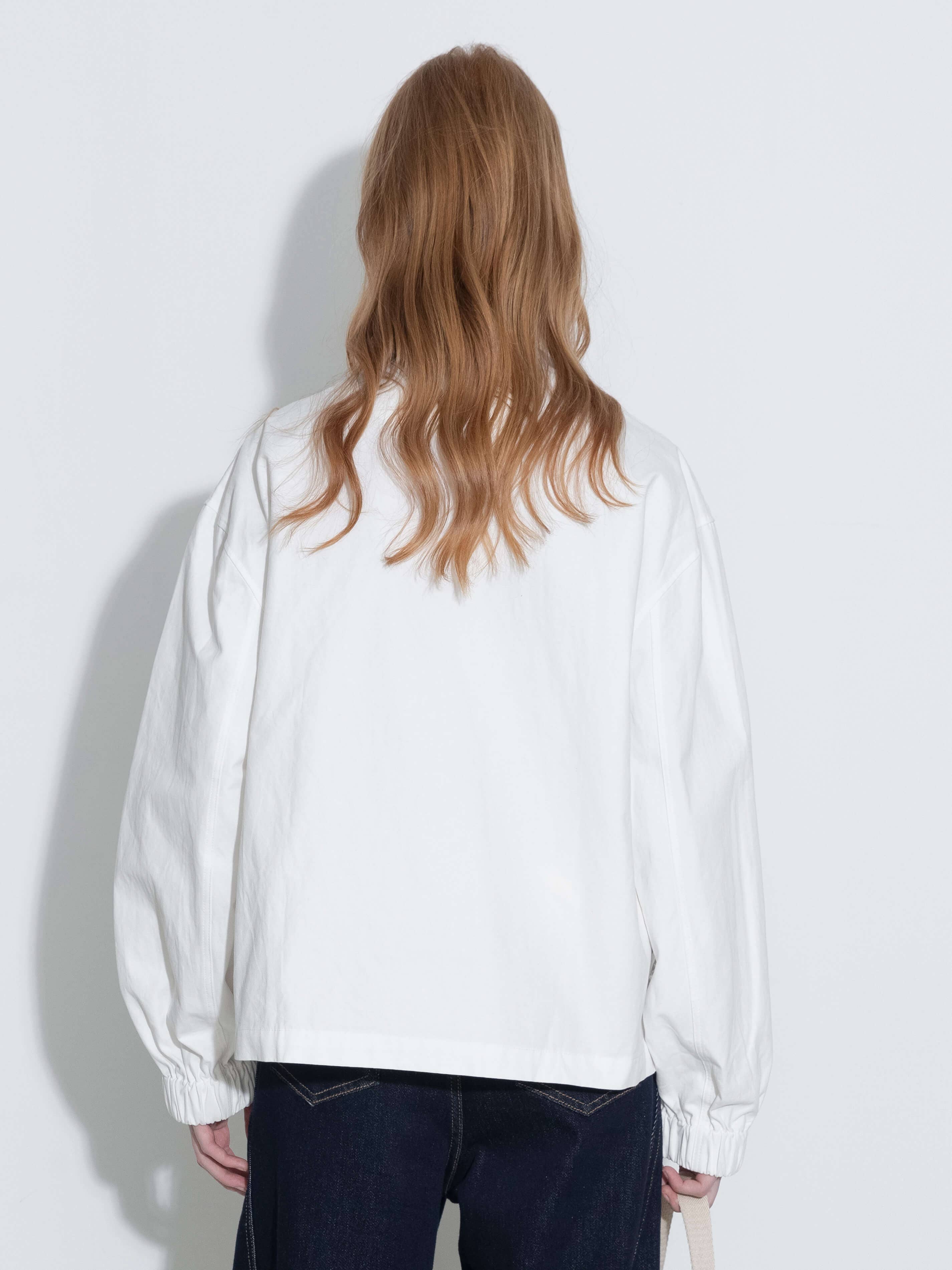 CUBIC – Engroshandel Jakke - Dame – Bomuldsjakke med flæser og lynlås samt elastiske ærmegab12